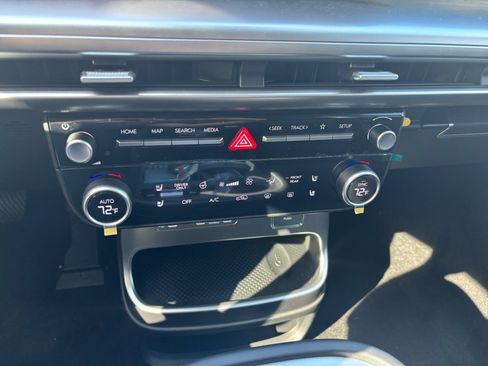 New 2026 Hyundai Ioniq 9 SEL image 17