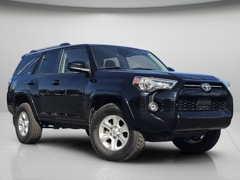 Used 2024 Toyota 4Runner SR5 AWD/4WD image 2