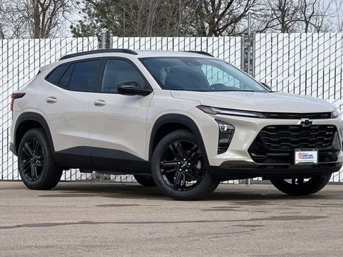 New 2026 Chevrolet Trax ACTIV FWD image 2