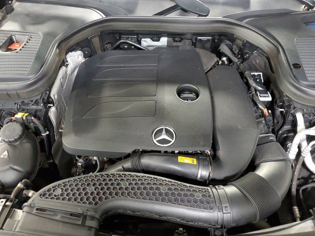 Used 2021 Mercedes-Benz GLC 300 4MATIC image 35