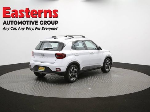 Used 2021 Hyundai Venue SEL FWD image 39