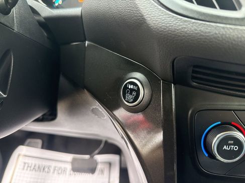 Used 2017 Ford Escape Titanium image 27