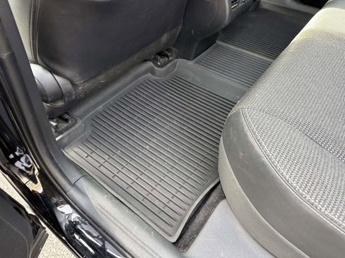 Used 2023 Toyota bZ4X Limited image 19