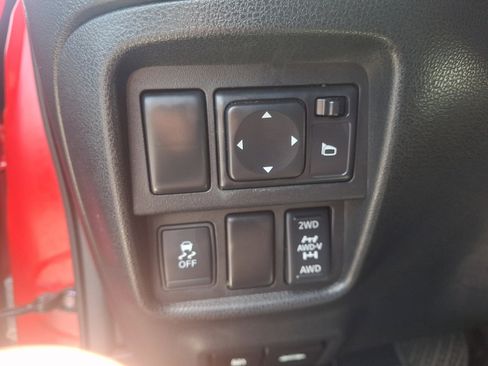 Used 2016 Nissan Juke SV w/ Technology Package AWD/4WD image 25