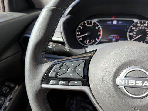 Used 2025 Nissan Altima 2.5 SL AWD/4WD image 27