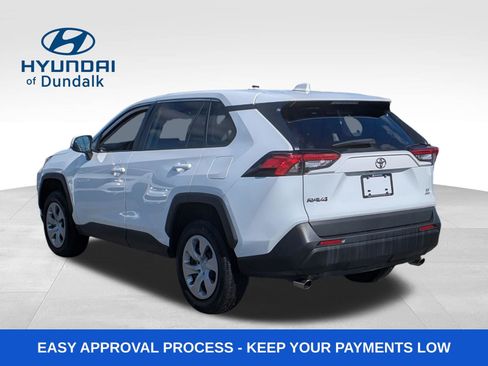 Used 2022 Toyota RAV4 LE image 3