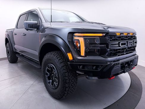Used 2025 Ford F150 Raptor w/ Equipment Group 803A Raptor R AWD/4WD image 13