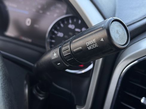 Used 2022 Ford F250 Lariat w/ Lariat Value Package AWD/4WD image 21