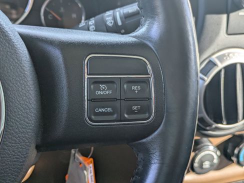 Used 2016 Jeep Wrangler Unlimited Sahara w/ Connectivity Group image 14