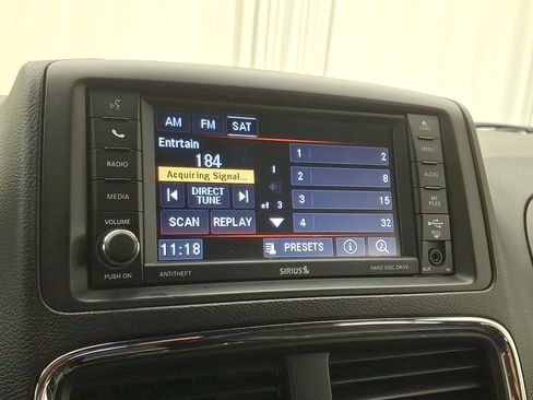 Used 2019 Dodge Grand Caravan SXT FWD image 14