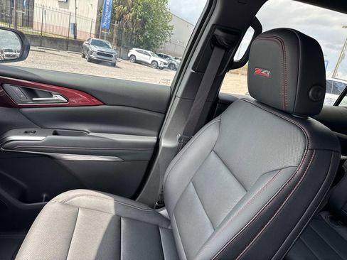 New 2026 Chevrolet Traverse Z71 w/ Driver Confidence Package AWD/4WD image 16