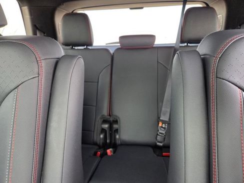 Used 2024 Chevrolet Traverse RS AWD/4WD image 62