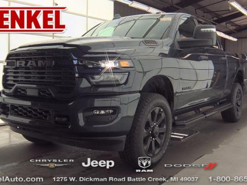 Used 2025 RAM 2500 Big Horn AWD/4WD image 1