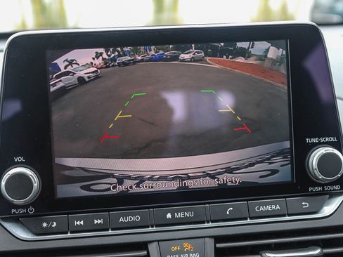 Used 2023 Nissan Altima 2.5 SV image 25