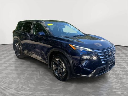 Used 2025 Nissan Rogue SV AWD/4WD image 7
