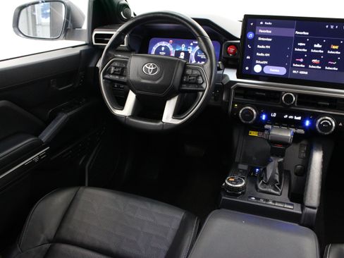 Used 2025 Toyota 4Runner TRD Off-Road Premium w/ Tow Technology Package AWD/4WD image 31