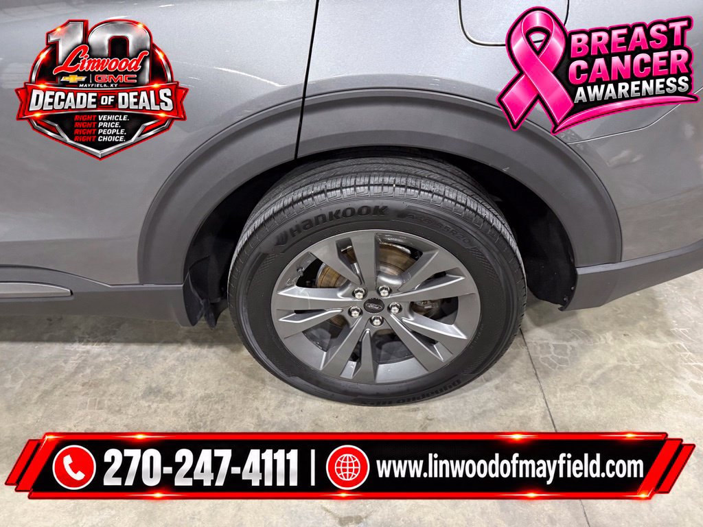 Used 2021 Ford Explorer XLT w/ Equipment Group 202A AWD/4WD image 7