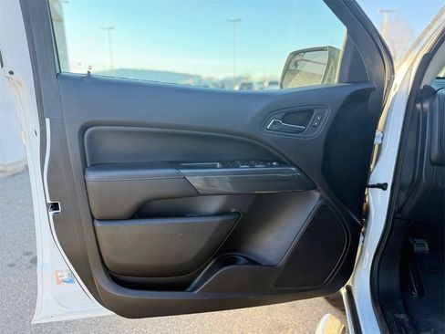 Used 2018 GMC Canyon All Terrain w/ Trailering Package image 10