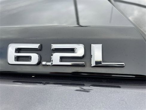 Used 2023 Chevrolet Silverado 1500 ZR2 w/ Technology Package image 11