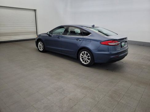 Used 2019 Ford Fusion SE FWD image 3
