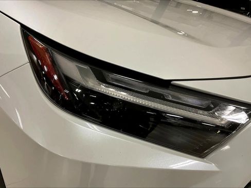 Used 2023 Toyota RAV4 Limited image 25