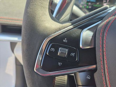 Used 2023 Chevrolet Corvette Stingray Premium Cpe w/ Z51 Performance Package RWD image 13