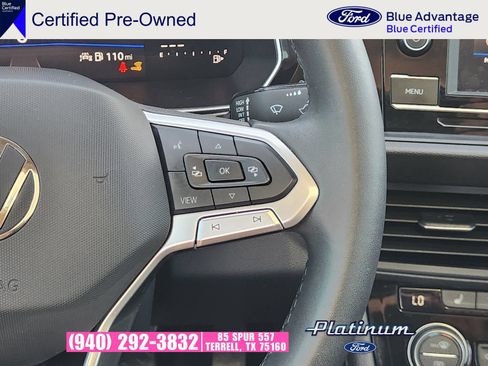 Used 2024 Volkswagen Jetta SE w/ Panoramic Sunroof Package FWD image 29