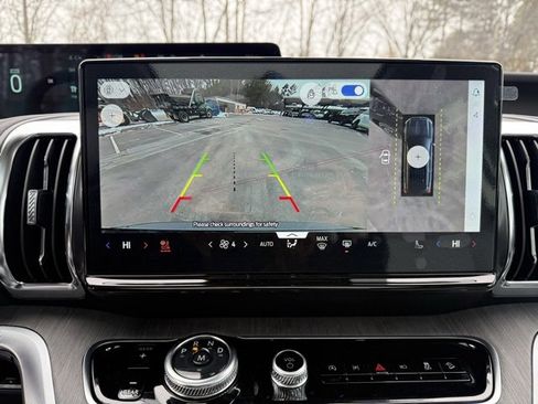 New 2025 Ford Expedition Max Platinum w/ Platinum Ultimate Package image 17