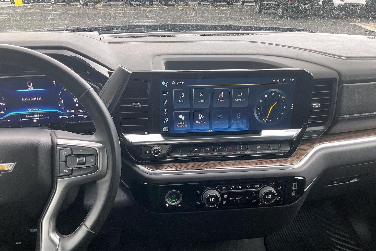 Used 2024 Chevrolet Silverado 1500 LT AWD/4WD image 6