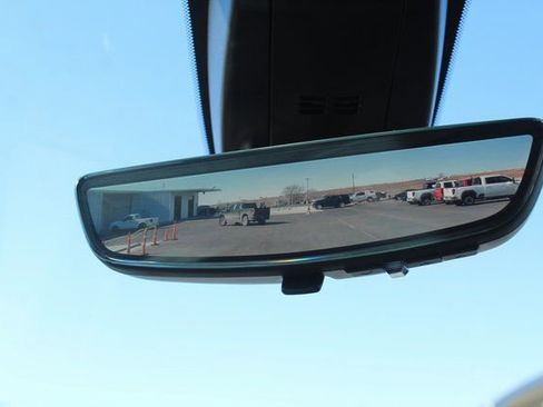 Used 2022 Chevrolet Silverado 2500 LTZ w/ LTZ Premium Package image 40