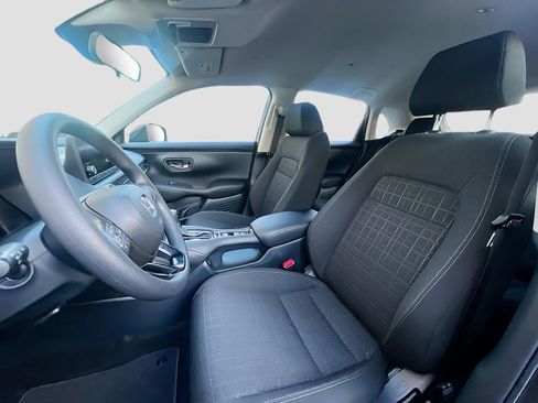 Used 2025 Honda HR-V LX image 14