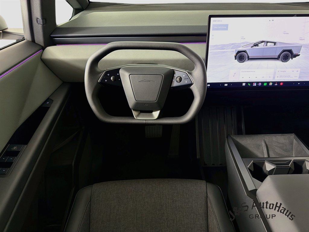 Used 2026 Tesla Cybertruck AWD Crew Cab image 29