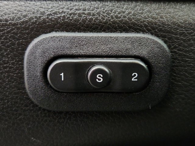 Used 2020 Jeep Grand Cherokee High Altitude AWD/4WD image 23