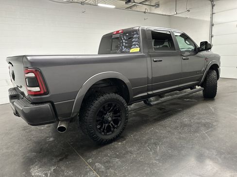 Used 2021 RAM 2500 Laramie w/ Night Edition image 10