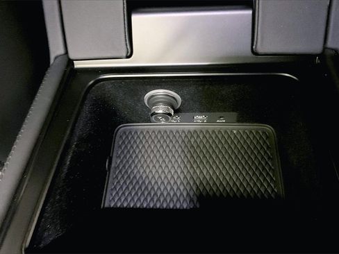 New 2024 Bentley Continental GT image 28