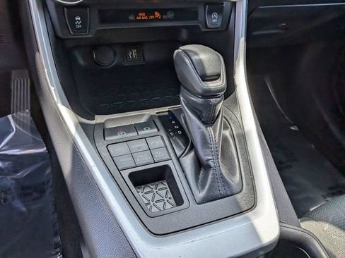 Used 2025 Toyota RAV4 XLE AWD/4WD image 20