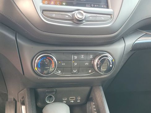 Used 2022 Chevrolet TrailBlazer LT AWD/4WD image 28