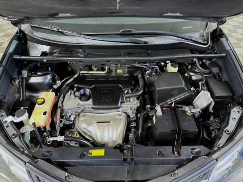 Used 2015 Toyota RAV4 LE FWD image 33