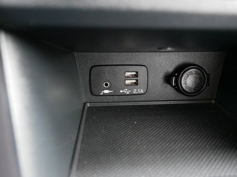 Used 2023 Subaru Crosstrek 2.0i Premium w/ Special Edition image 33