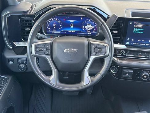 Used 2023 Chevrolet Silverado 1500 RST w/ Z71 Off-Road Package AWD/4WD image 15