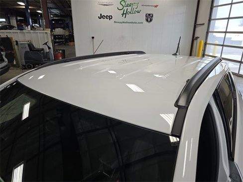 New 2026 Jeep Compass Latitude image 12