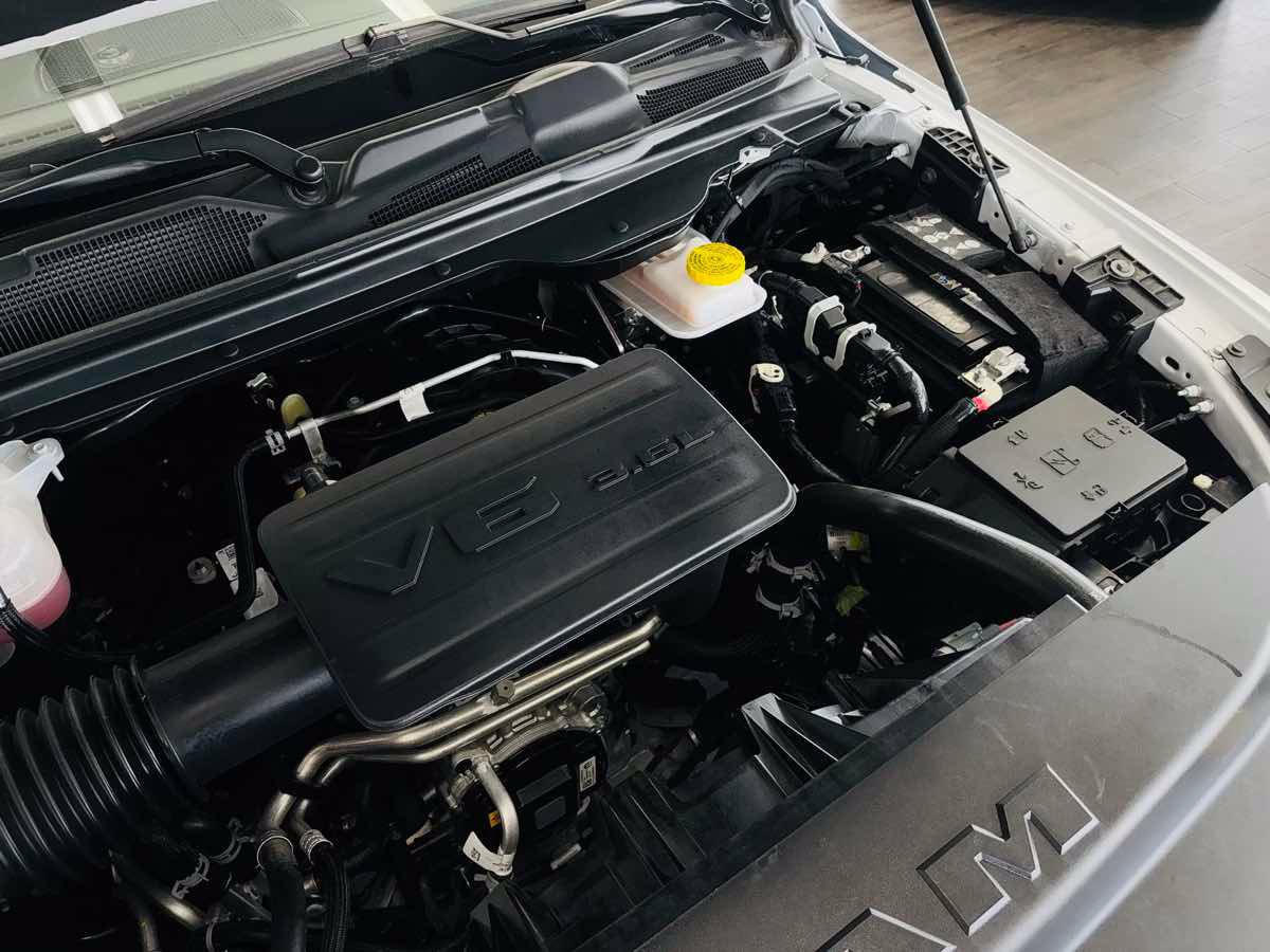 Used 2025 RAM 1500 Tradesman AWD/4WD image 23