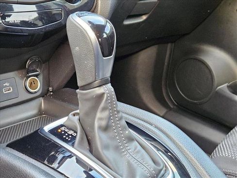 Used 2021 Nissan Rogue Sport SV image 17