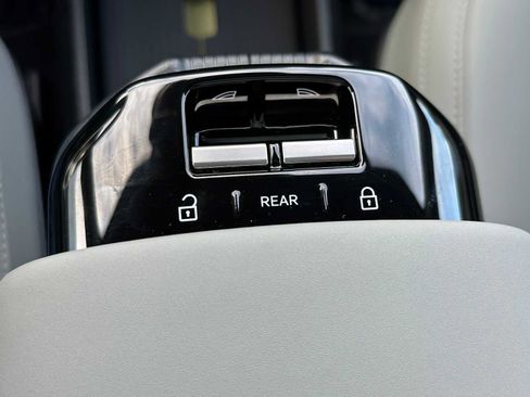 New 2026 Volvo EX30 Ultra image 30