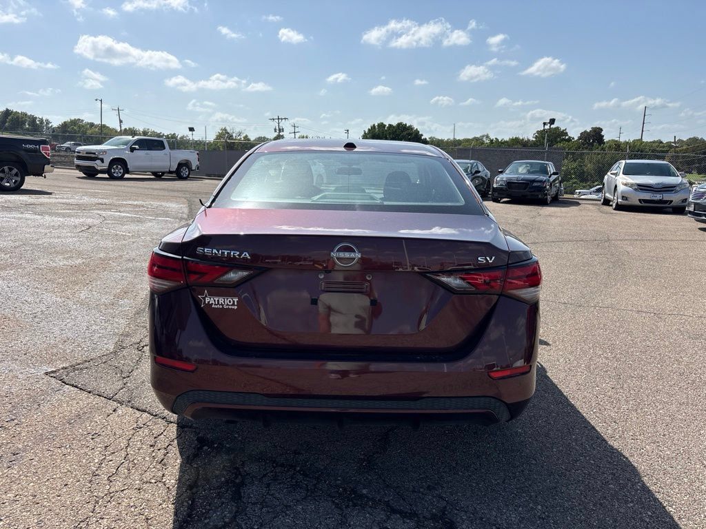 Used 2024 Nissan Sentra SV FWD image 6