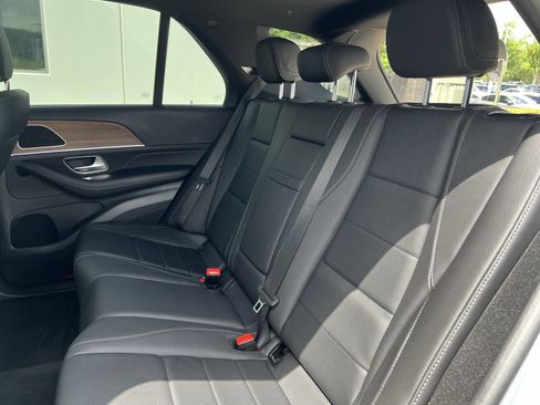 Certified 2025 Mercedes-Benz GLE 350 4MATIC image 33