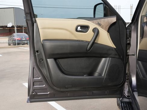 Certified 2024 INFINITI QX80 Premium Select w/ Cargo Package image 18