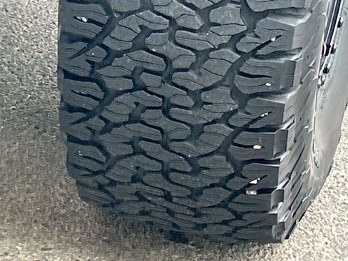 Used 2022 Jeep Wrangler Unlimited Rubicon w/ Xtreme Recon 35" Tire Package AWD/4WD image 39