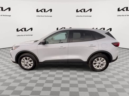Used 2025 Ford Escape Active AWD/4WD image 7