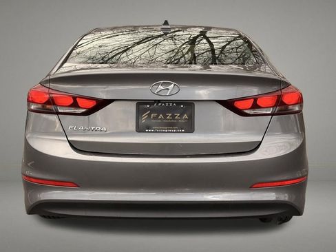 Used 2018 Hyundai Elantra Value Edition FWD image 4